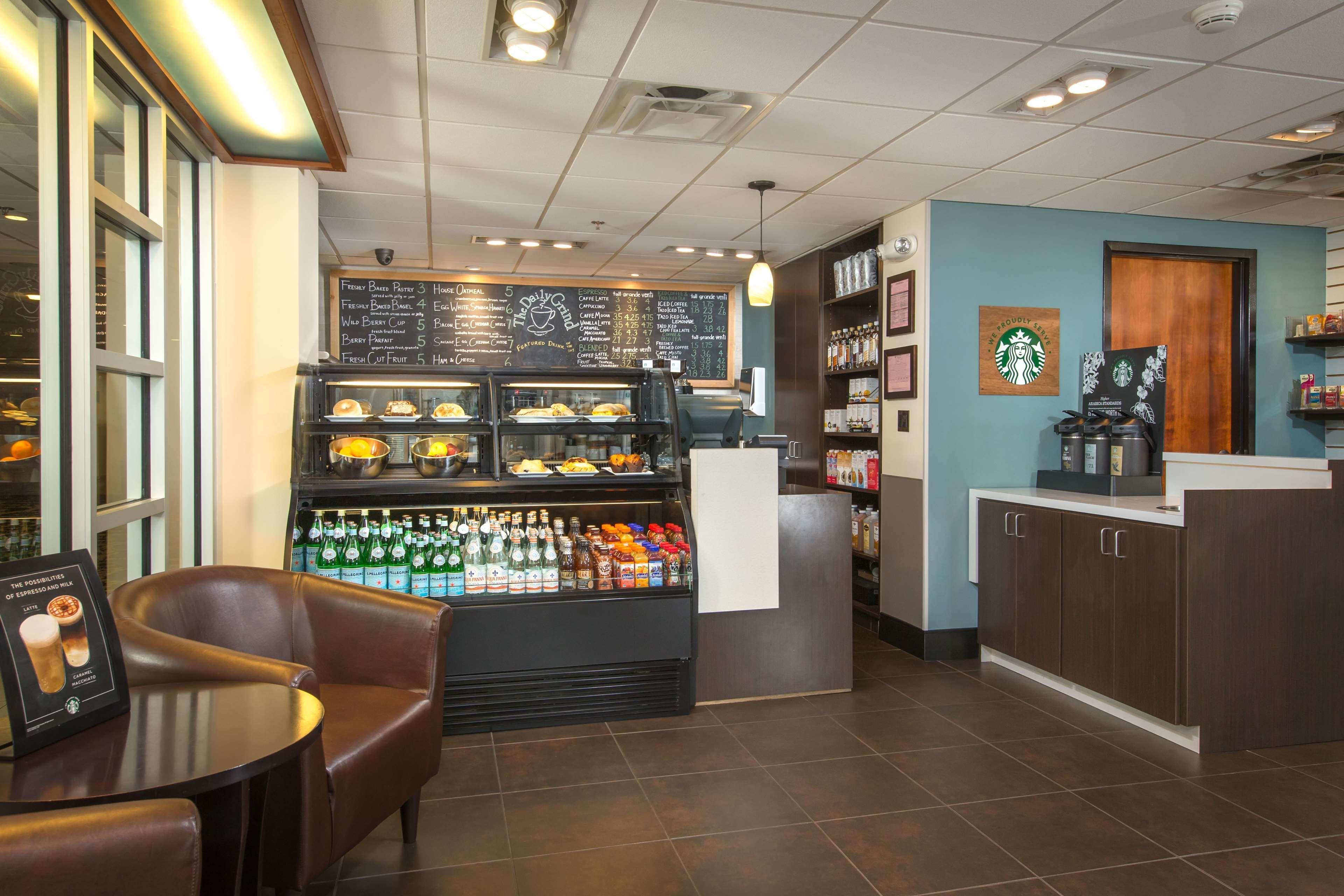 Doubletree By Hilton Hotel Chattanooga Downtown Bagian luar foto