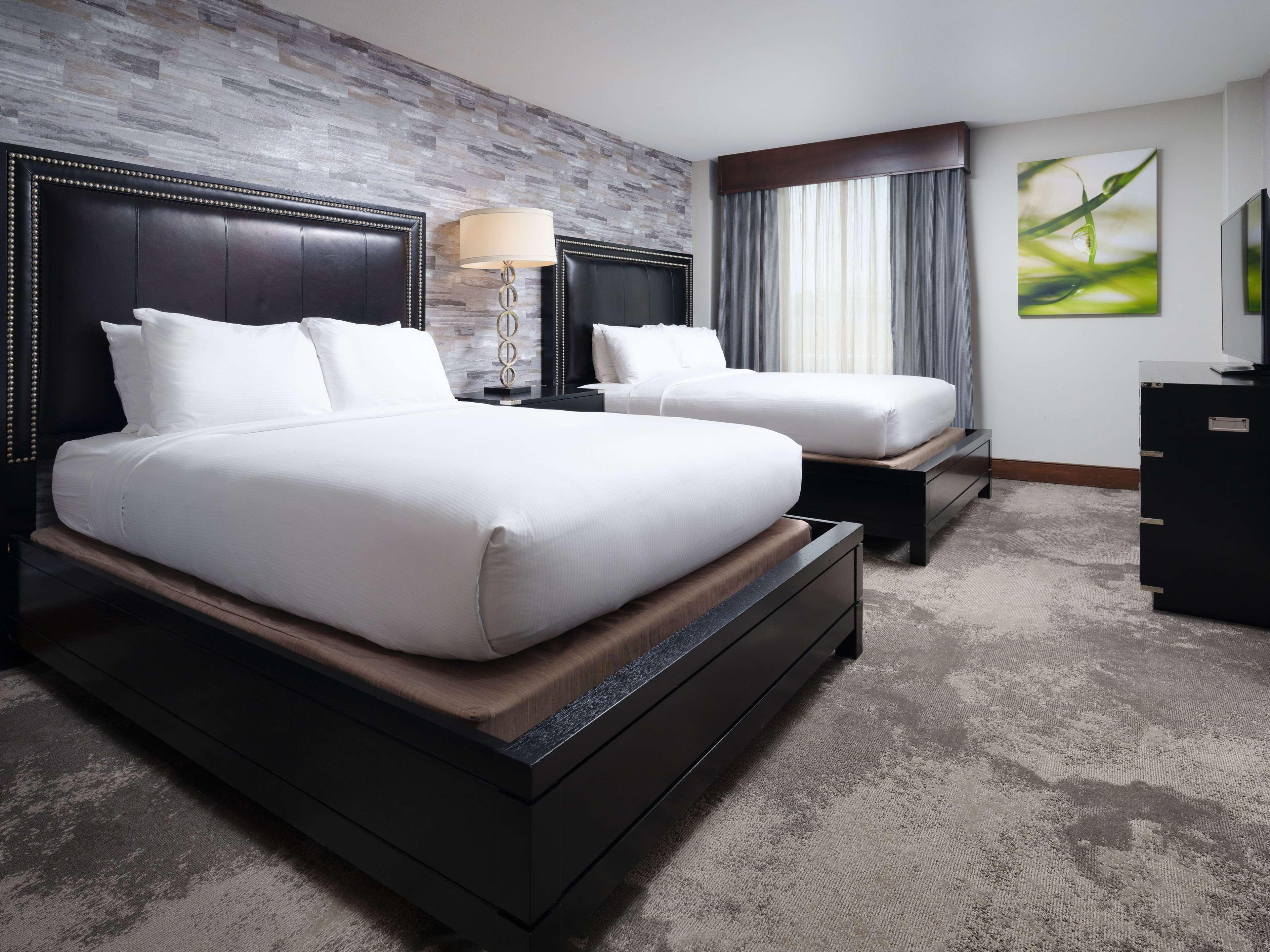 Doubletree By Hilton Hotel Chattanooga Downtown Bagian luar foto