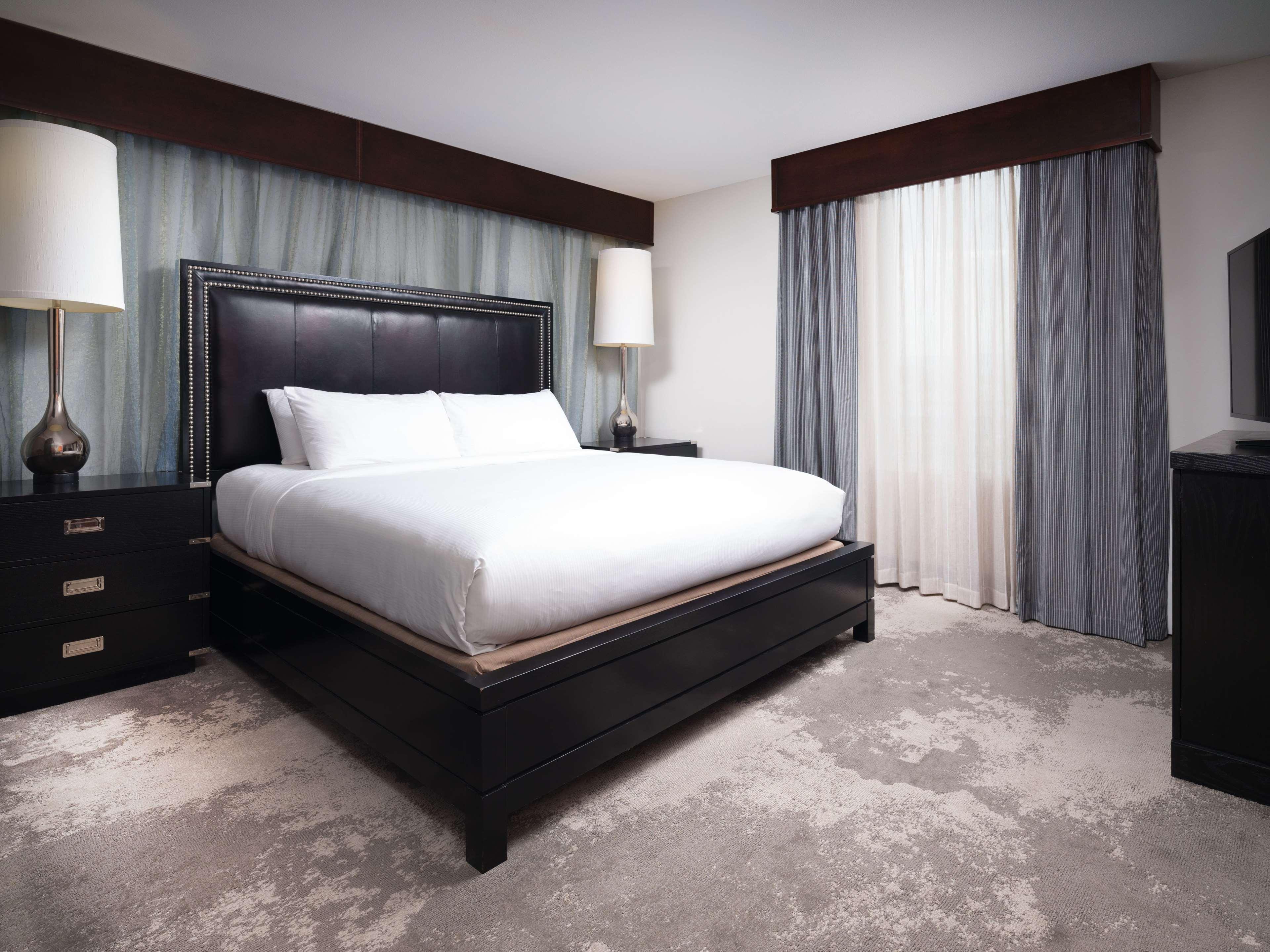Doubletree By Hilton Hotel Chattanooga Downtown Bagian luar foto