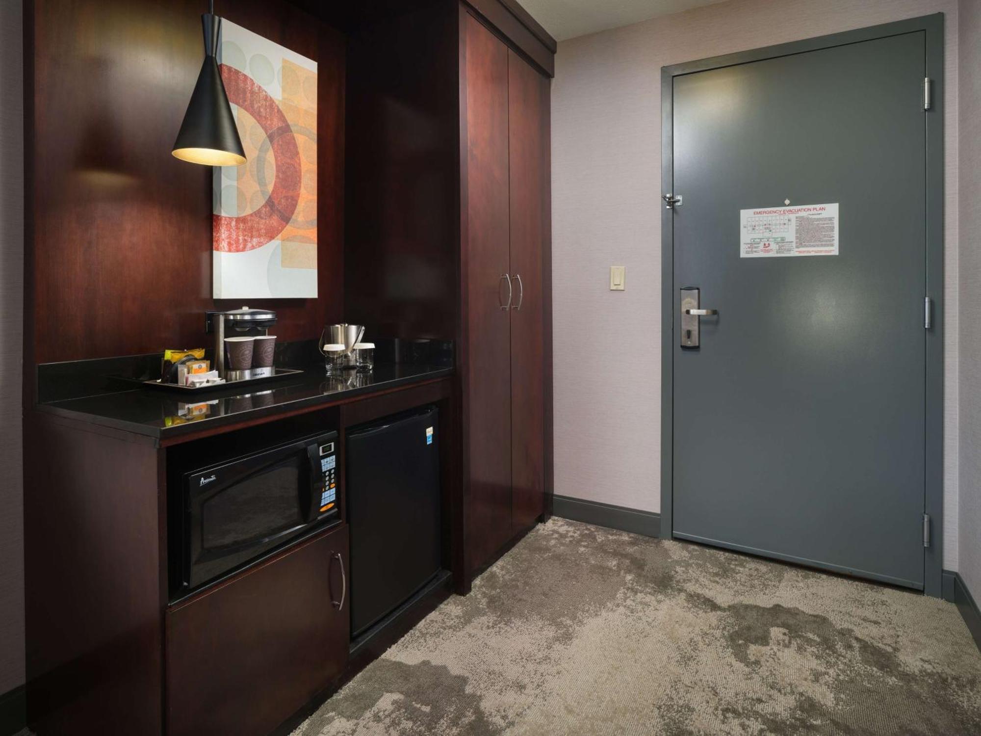 Doubletree By Hilton Hotel Chattanooga Downtown Bagian luar foto