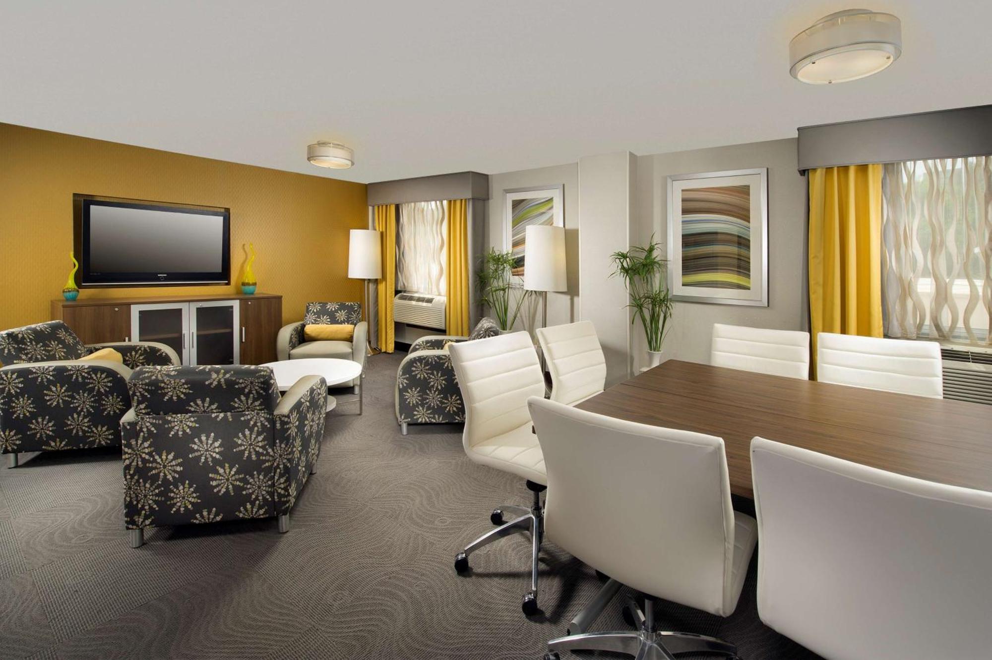 Doubletree By Hilton Hotel Chattanooga Downtown Bagian luar foto