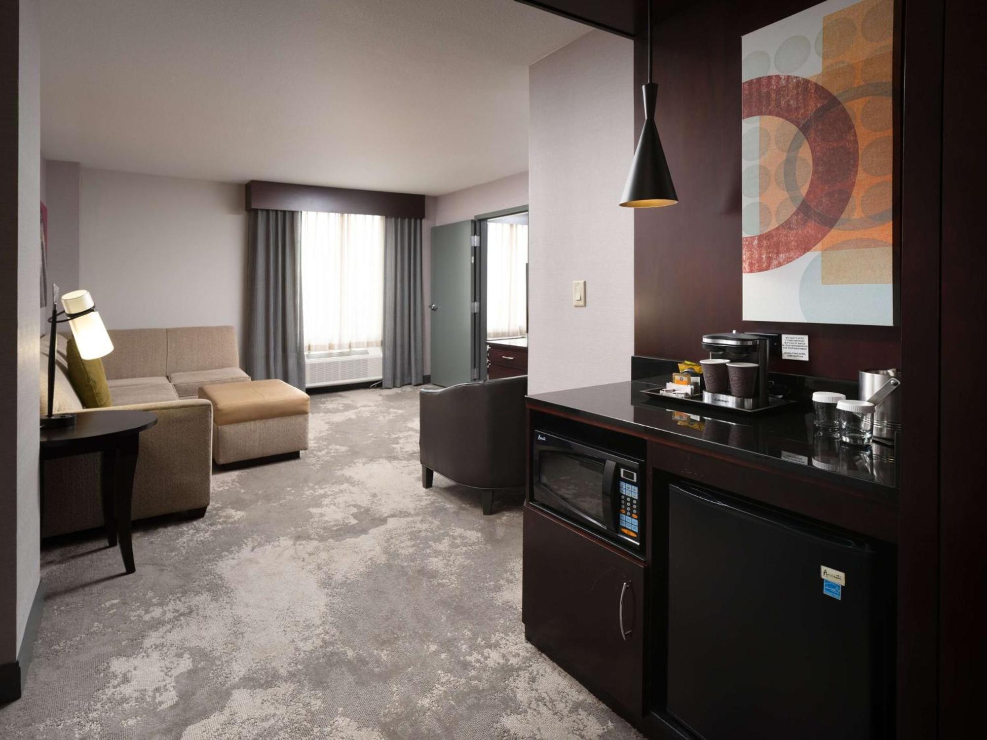 Doubletree By Hilton Hotel Chattanooga Downtown Bagian luar foto