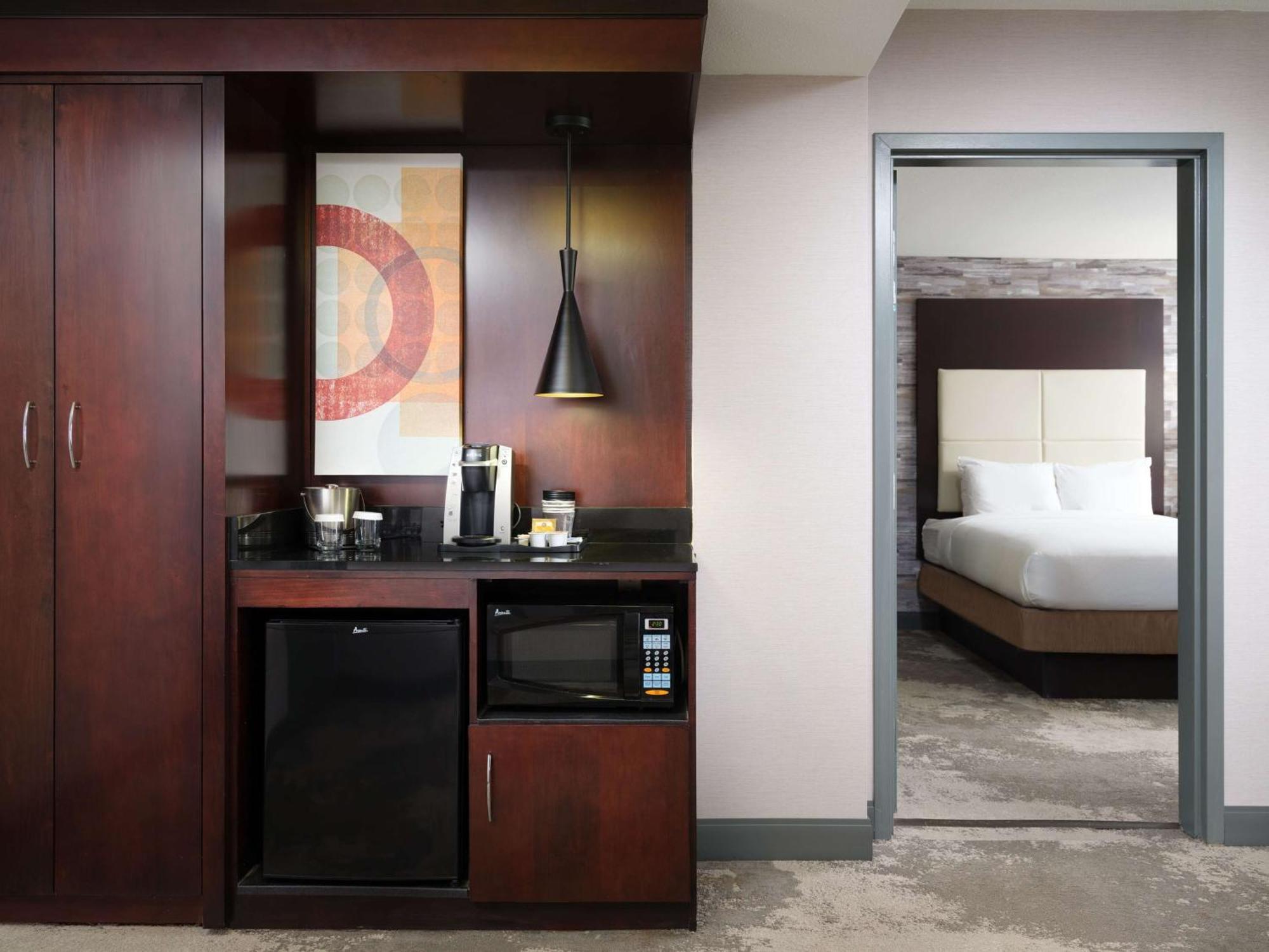 Doubletree By Hilton Hotel Chattanooga Downtown Bagian luar foto