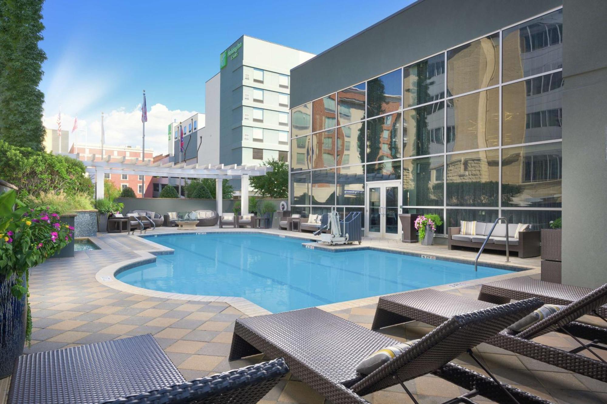 Doubletree By Hilton Hotel Chattanooga Downtown Bagian luar foto