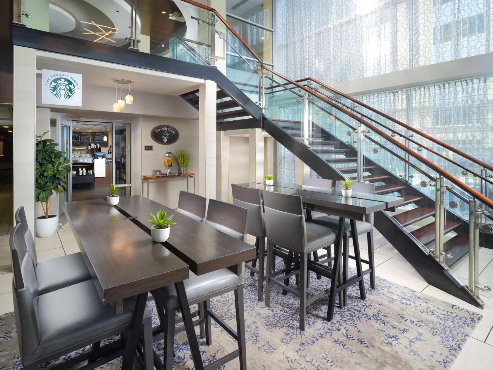 Doubletree By Hilton Hotel Chattanooga Downtown Bagian luar foto
